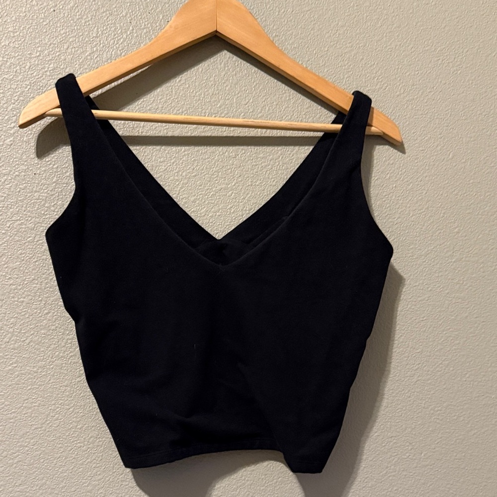 Free people Movement Black V-Neck Women's Sports Top unworn!